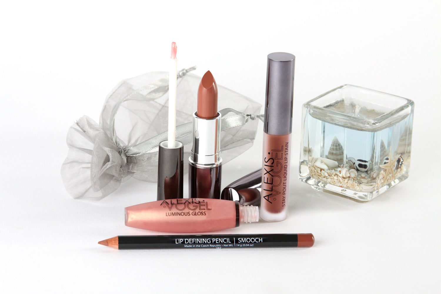 "I Just Want Her Lips" Kit