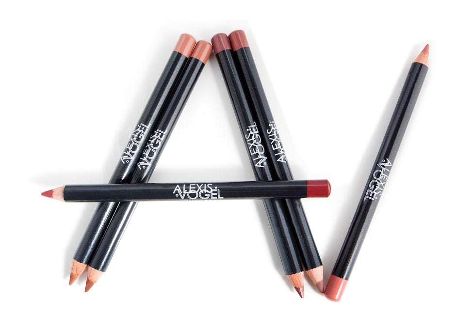 LIP DEFINING PENCIL: HICKEY