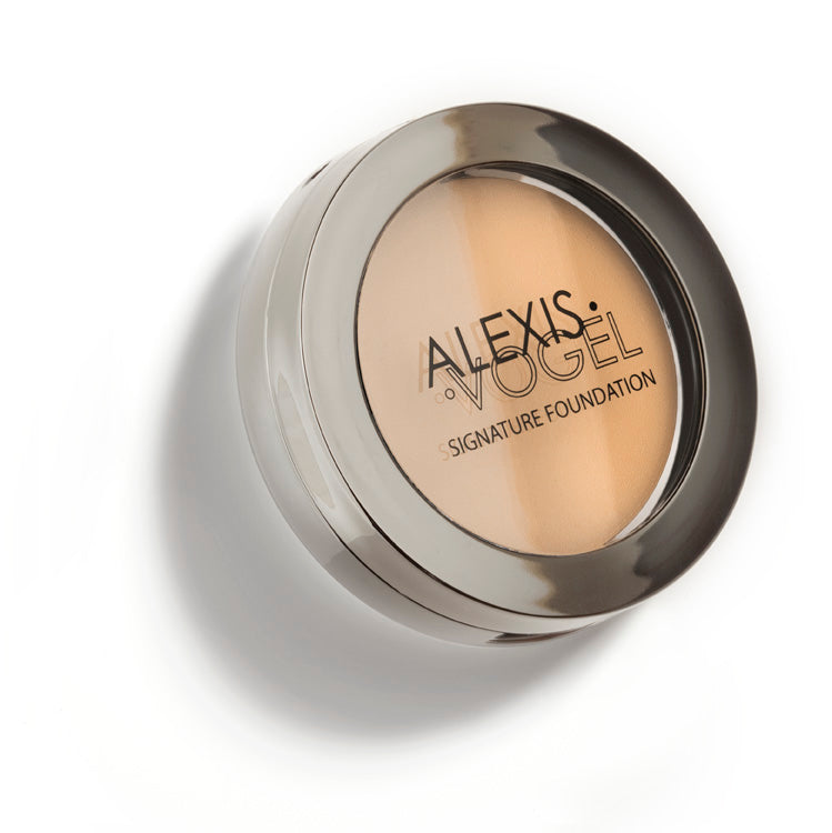 SIGNATURE FOUNDATION:  VANILLA